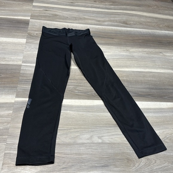 Adidas Black Techfit Leggings size small - Picture 3 of 6
